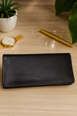 A Magnetic lock wallet