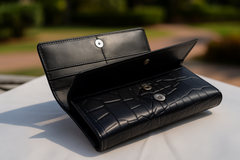 Black Crocodile Beauty