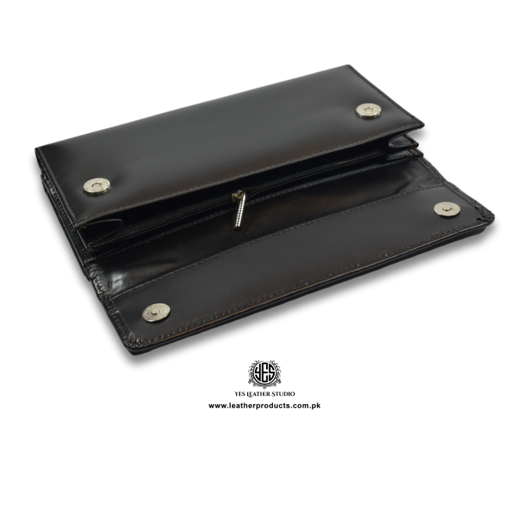 Sleek Stitch Black Beuty