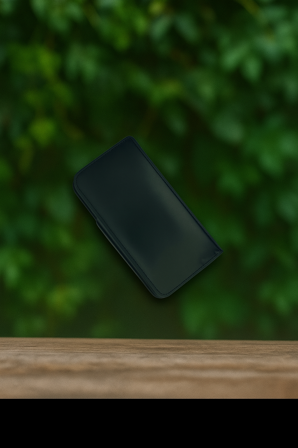 Black Luxe Leaf